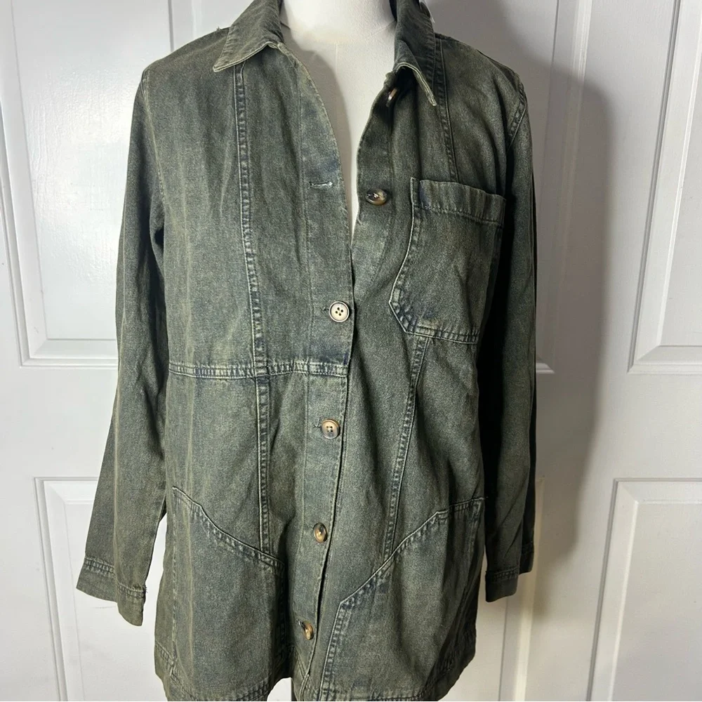 Joan Rivers Denim Shirt Jacket with Seaming Details (Size XS) - Picture 3 of 9